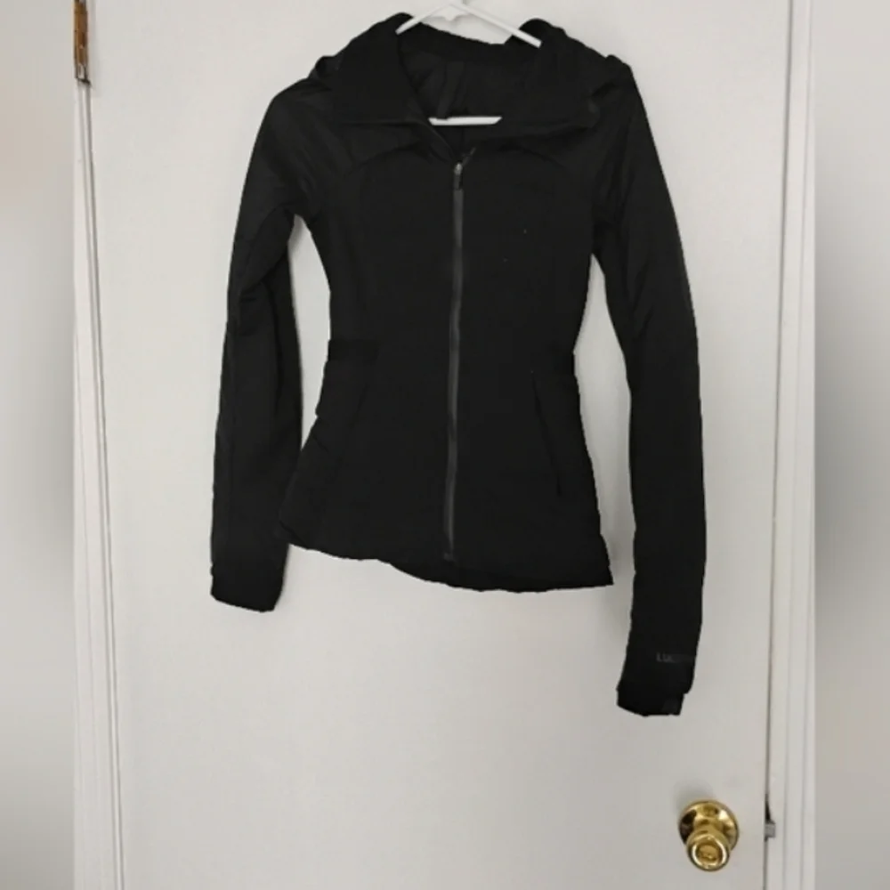 Lululemon Down For It All Hooded Down Puffer Jacket Sz 2